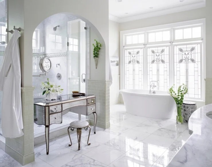 4 Ideas for a Unique Seated Vanity for Your Bathroom